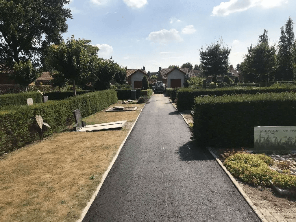 Renovatie begraafplaats Woudrichem 2