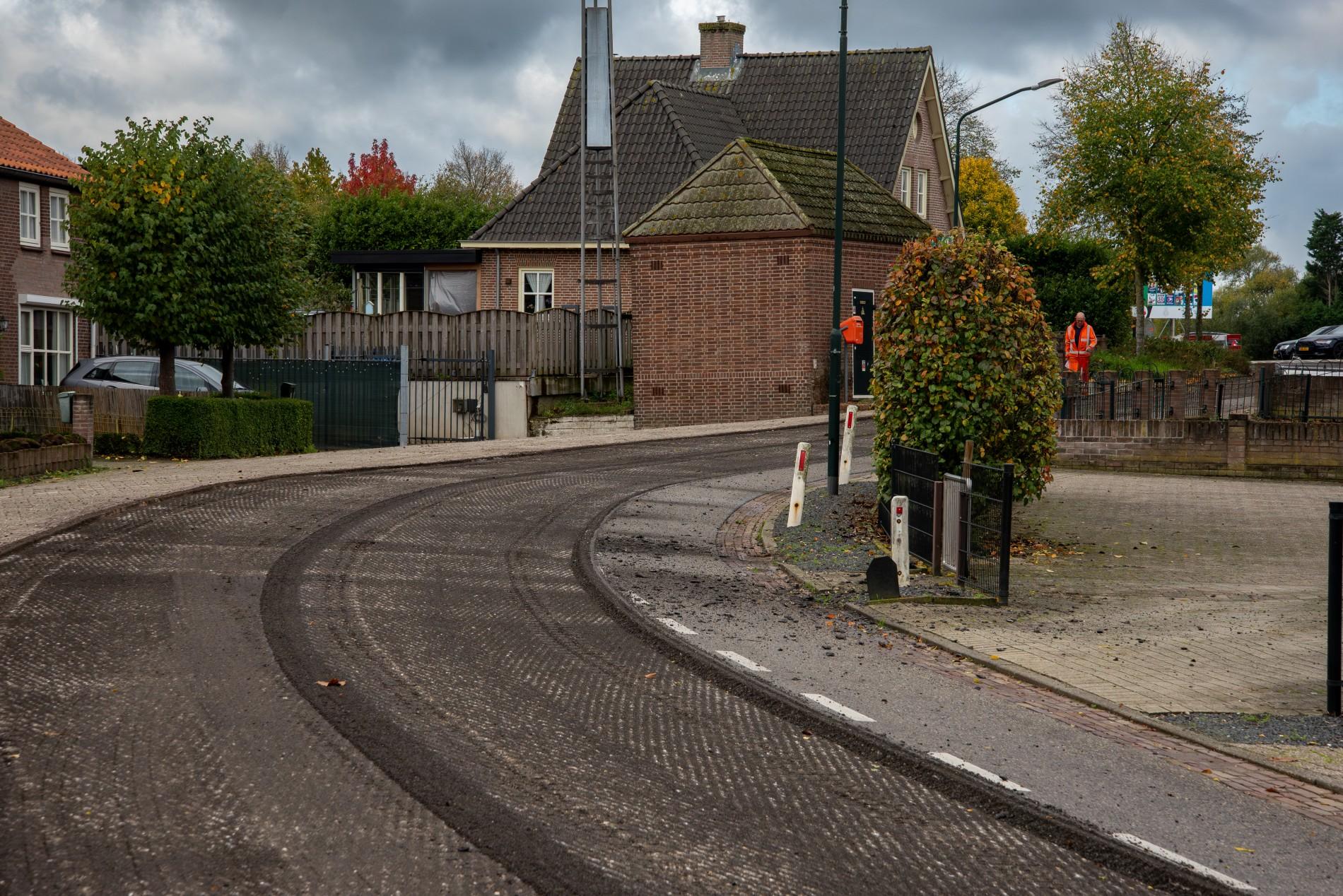 Asfalt verwijderen | Buitengewoon Frezen Kruisstraat Drongelen Gemeente Altena