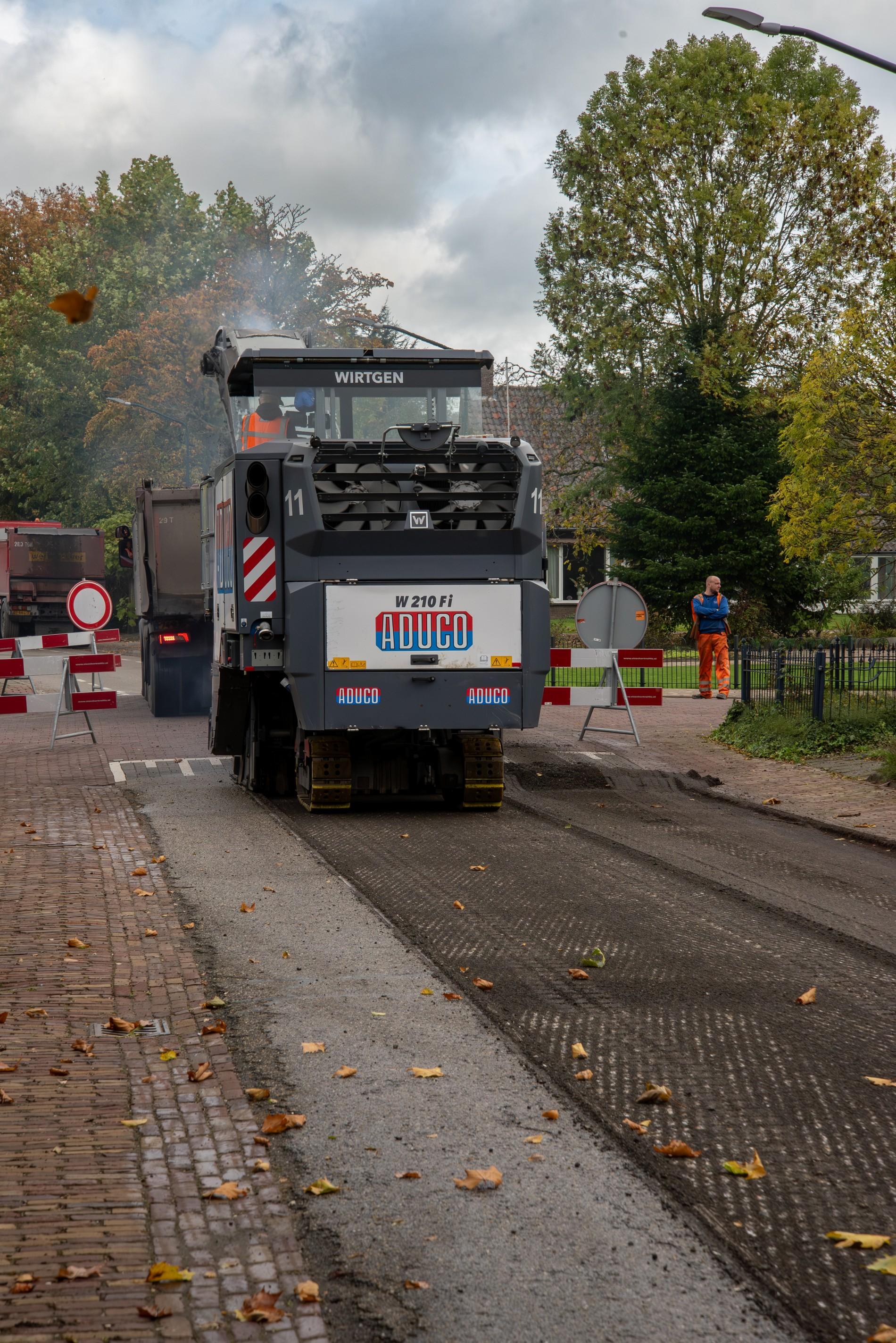 Asfalt verwijderen | Buitengewoon Frezen Kruisstraat Drongelen Gemeente Altena