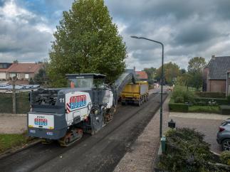 Asfalt verwijderen | Buitengewoon Frezen Kruisstraat Drongelen Gemeente Altena