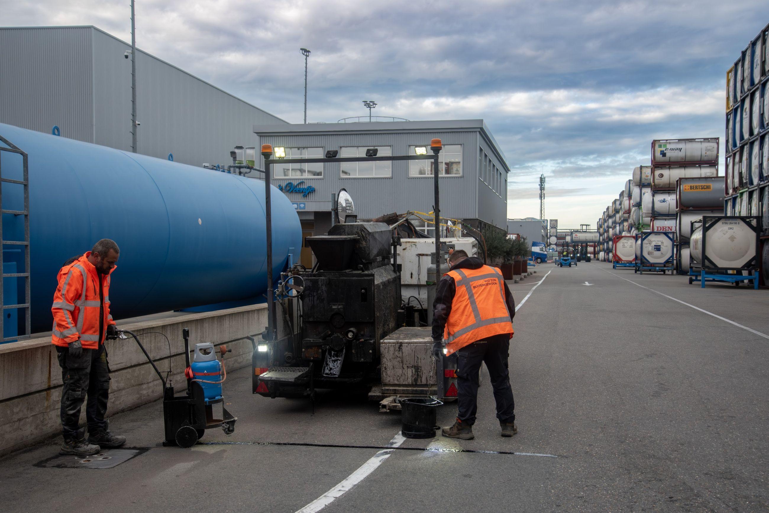 Scheuren vullen Kees int Veen, Rotterdam